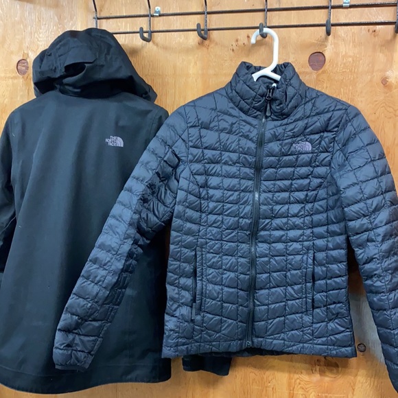 The North Face Jacket - Picture 4 of 6